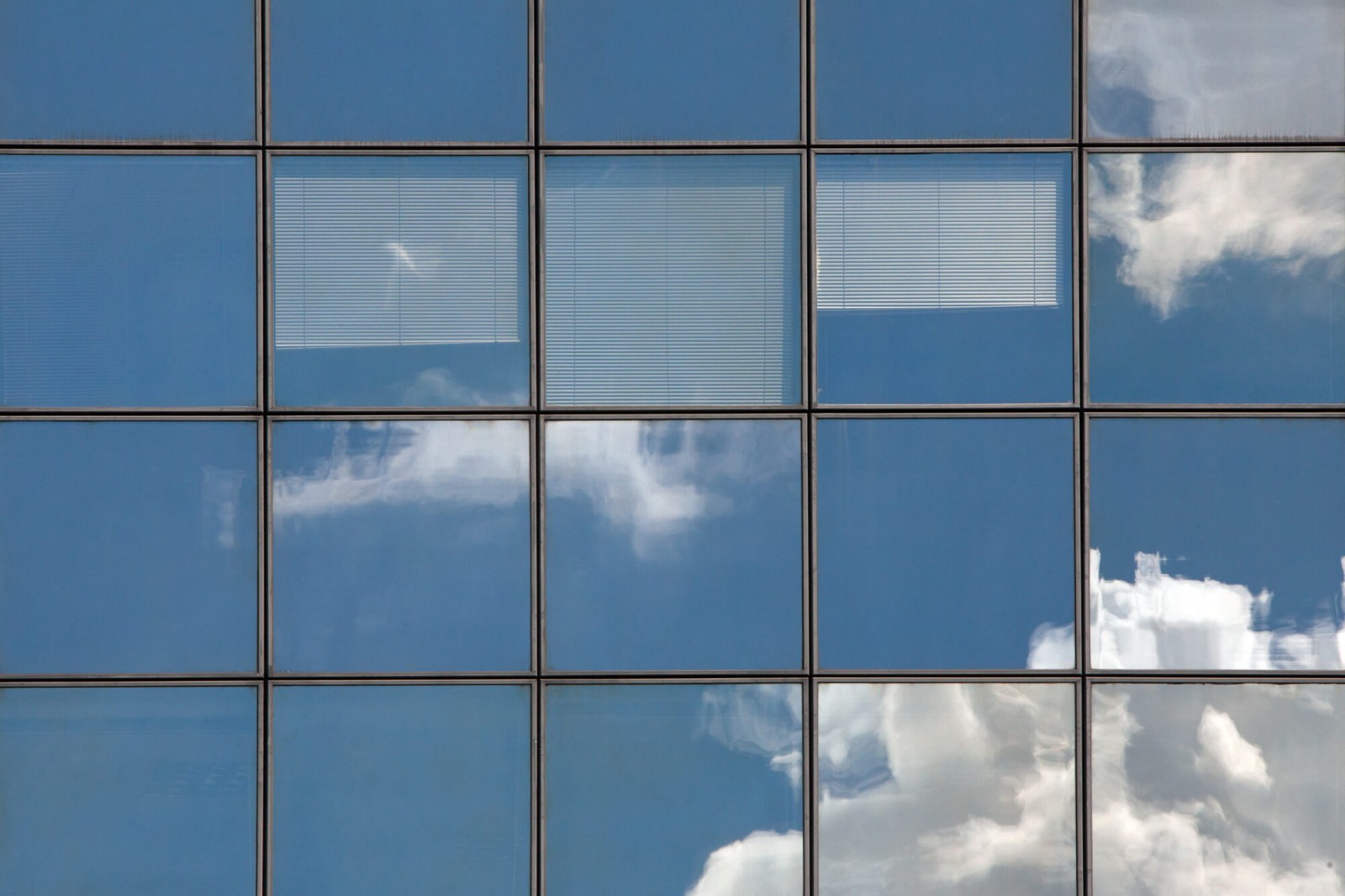 julien-lelievre-playtime-pics-15